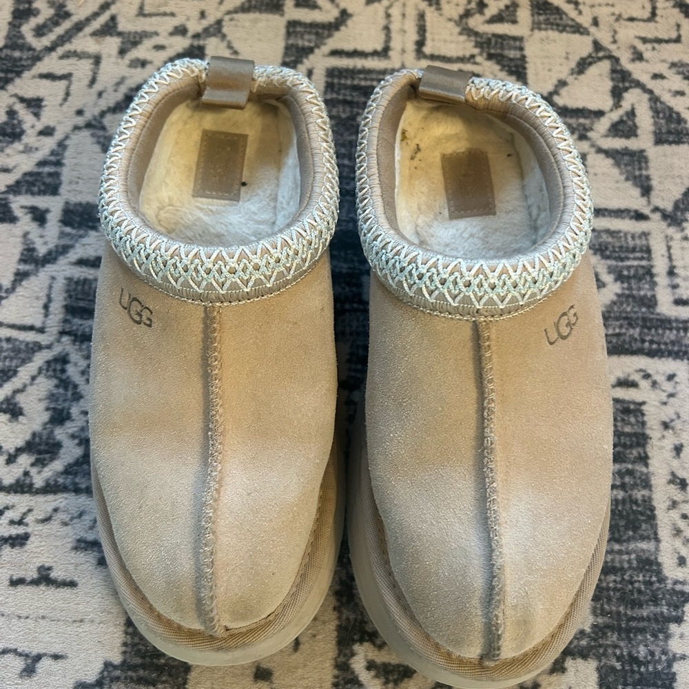 UGG Women’s Tazz II
